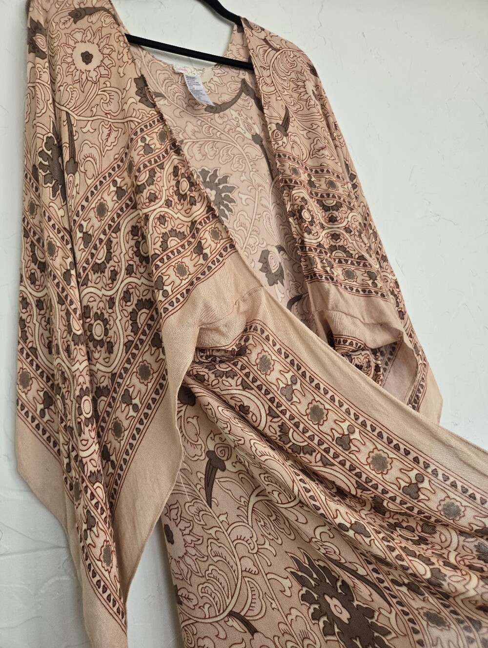 Free People Tan and Blush Paisley Kimono - Picture 5 of 11